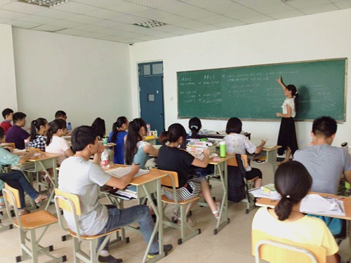 【高中藝術(shù)類文化課培訓(xùn)班_2016藝術(shù)類文化課培訓(xùn)班】高中藝術(shù)類文化課培訓(xùn)班_2016藝術(shù)類文化課培訓(xùn)班批發(fā)價(jià)格,廠家,圖片,天津藝興教育信息咨詢有限責(zé)任公司 -